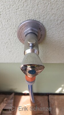 der Wasserhahn