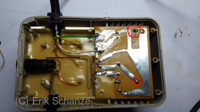 Netzteilplatine im Inneren