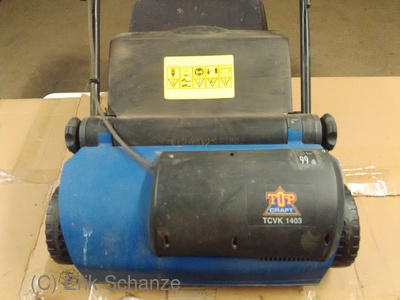 Vertikutierer von vorn