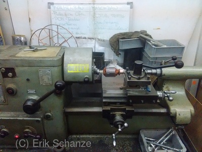 Rotor in der Drehbank eingespannt