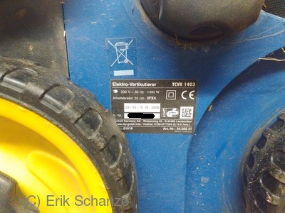 Vertikutierer von vorn