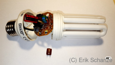 Detailansicht Lampenteil und Sockel
