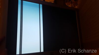 nur bunte Streifen auf dem Bildschirm