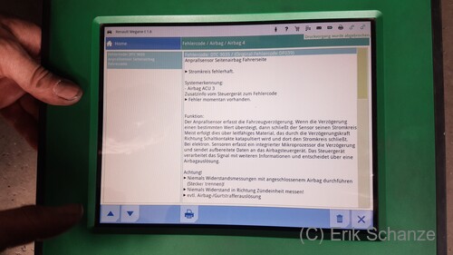 Bildschirm des OBD-Testers mit der Fehleranzeige