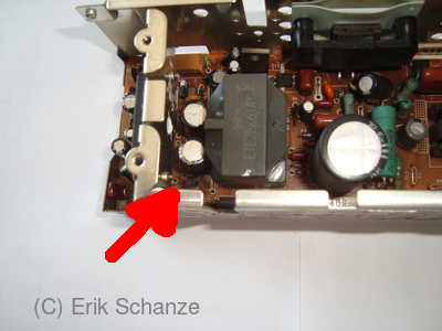 Kondensator ausgelaufen