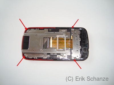 4 schrauben herausdrehen