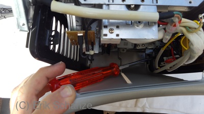 Elektronik abschrauben