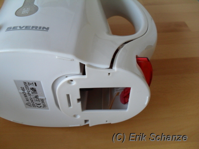 halb geöffnetes Gehäuse